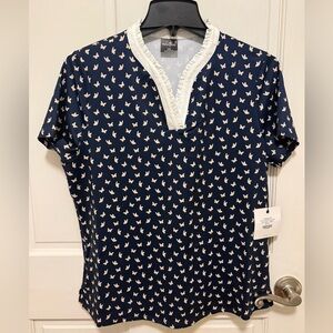 NWT Belyn Key Medium Navy and White Butterfly Print Golf Top. UPF 50